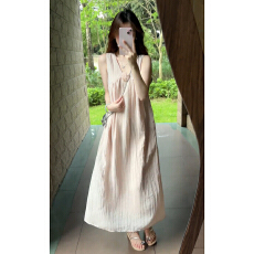 批发法式甜美粉色v领无袖背心<b class='q'>连衣裙</b>子女2026夏季新款宽松绝美小长裙
