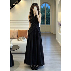 批发法式<b class='q'>赫本</b><b class='q'>风</b>黑色背心连衣裙女夏季2026巨好看绝美穿搭一整套装长裙