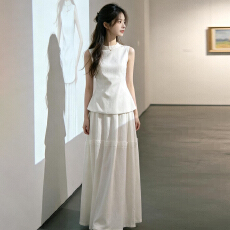 批发白色无袖上衣半身裙两件套装2026新款超火绝美特别漂亮法式连衣裙