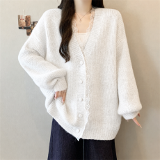 批发<b class='q'>大码</b>实拍  秋季新款慵懒简约风百搭显瘦蕾丝拼接针织开衫毛衣上衣