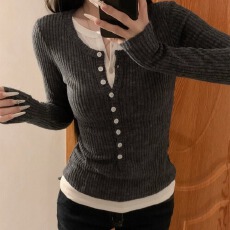 批发玖玖 磨毛坑条+人棉插色假两件拼接撞色长袖<b class='q'>打底衫</b>女秋季新款