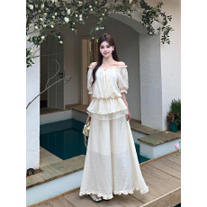 批发实拍 大码女装<b class='q'>夏</b>季明媚穿搭套装一字肩拼接收腰上衣半身裙两件套