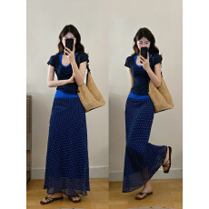 批发实拍 大码V领挂脖叠穿短袖上衣法式波点<b class='q'>雪纺</b>A字半身裙套装