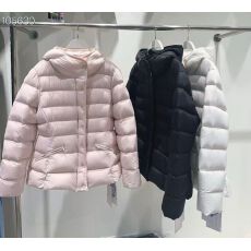 批发高品质羽绒服下摆微喇设计即使在<b class='q'>冬</b>天也能轻松勾勒出腰线