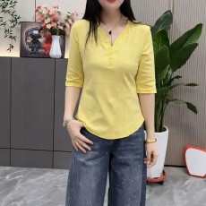 批发欧美风五分袖V领纽扣修身型T恤网红时尚后背开叉<b class='q'>秋</b>季半袖百搭简约