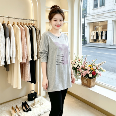 批发胖mm圆领长袖T恤女<b class='q'>春</b>秋新款240斤大码宽松遮肚显瘦中长款女装上衣