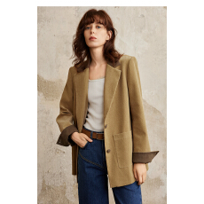 批发【浮光鎏金】灯芯绒廓形<b class='q'>西装</b>外套<b class='q'>女</b>2025冬季新款正肩时髦西服