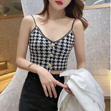 批发2026年早春新款实拍性感Ⅴ领不规则<b class='q'>露</b><b class='q'>脐</b>设计感小众吊带ins潮女chi