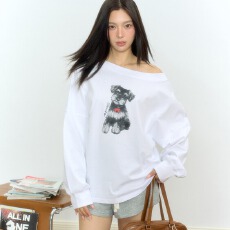 批发BESOBER原创雪纳瑞狗狗印花斜肩长袖T恤<b class='q'>女</b>春宽松休闲<b class='q'>卫衣</b>露肩上衣