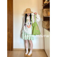 批发Anita Studio 26/FW 学院风植物印花长袖T恤A字蛋糕裙<b class='q'>女休闲</b>套装