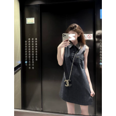 批发法式浪漫<b class='q'>牛仔</b><b class='q'>背心</b>连衣裙女夏季2026新款高级感显瘦无袖小个子裙子