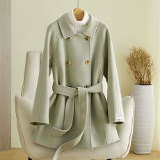 批发2025年<b class='q'>秋</b>冬季款橄榄色毛呢大衣小个子高级毛呢外套