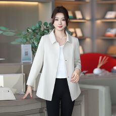 批发春秋款洋气风衣轻薄年轻高级复古外搭西装<b class='q'>中老年</b>女装按扣小个子
