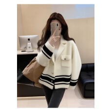 批发白色西装领毛衣<b class='q'>外套</b>女秋冬季加厚高端小资独特巨好看毛绒针织开衫
