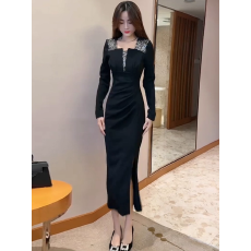 批发网红新款2026春季时尚气质长裙包臀<b class='q'>连衣裙</b>