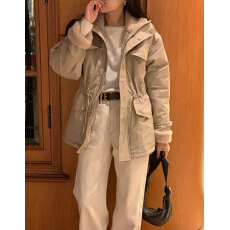 批发<b class='q'>韩国</b>东大门复古工装风抽绳收腰夹棉保暖羊羔毛棉服休闲夹克外套女