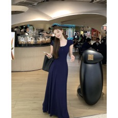 批发SZA微甜少女夏季新款韩系气质方领开扣修身短袖连衣裙