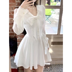 批发Q女家 悸动小白裙/花边<b class='q'>长袖</b><b class='q'>衬衫</b>连衣裙子法式绝美巨好看早秋穿搭