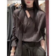 批发高级感轻熟风<b class='q'>长袖</b><b class='q'>衬衣</b>早秋2026新款女装时尚法式复古飘带Ｖ领<b class='q'>衬衫</b>