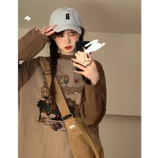 批发卡其色长袖<b class='q'>t</b><b class='q'>恤</b>卫衣<b class='q'>女</b>秋季美式欧韩复古拼接小众设计感上衣