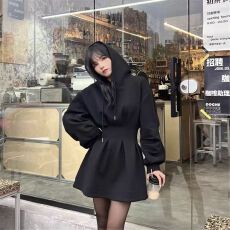 批发秋冬外套<b class='q'>女装</b>设计感黑色显瘦长袖连帽卫衣裙连衣裙A字裙修身短裙