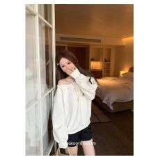 批发一字肩杏色绑带长袖卫衣<b class='q'>女</b>春季2025新款宽松辣妹chic百搭套头上衣