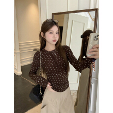 批发人棉磨毛甜美风杏色碎花纽扣长袖T恤女<b class='q'>冬</b>季别致减龄显瘦内搭