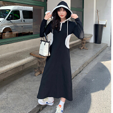 批发<b class='q'>黑色</b>拼接中长款欧韩连帽卫衣裙女2025春秋季新款修身显瘦设计感