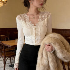 批发螺纹德绒270克欧韩纯欲甜辣妹<b class='q'>蕾丝</b>镂空拼接打底衫修身春新款