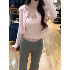 批发260g欧韩时尚设计感<b class='q'>吊带</b><b class='q'>背心</b>开衫小个子短款修身两件套装上衣女