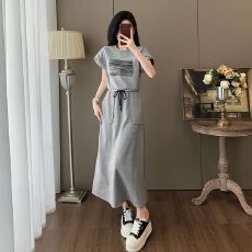 批发欧韩休闲运动套装女夏2026新款圆领灰色短袖上衣半身裙两件套