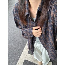 批发法式磨毛格子<b class='q'>衬衫</b>女款秋冬季叠穿外搭<b class='q'>衬衣</b>开衫外套宽松版长袖上衣
