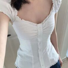 批发<b class='q'>新款</b>小海鸥V领甜美荷叶边纽扣条纹小飞袖短袖衬衫显瘦上衣辣妹装