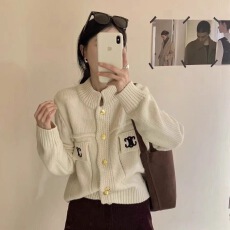 批发2025秋冬新款小个子慵懒风刺绣针织开衫上衣法式立领毛衣外套女