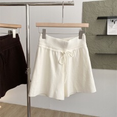 批发日韩系复古简约休闲老钱风针织<b class='q'>短裤</b><b class='q'>女</b>秋冬松紧腰外穿百搭显瘦裤子