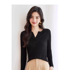 批发V领坑条修身针织衫女秋季新款<b class='q'>韩版</b>长袖薄款打底<b class='q'>毛衣</b>百搭上衣