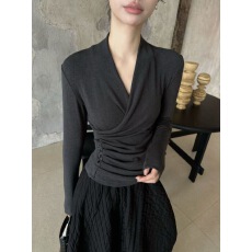 批发交叉<b class='q'>V领</b>长袖<b class='q'>T</b><b class='q'>恤</b>春季新款韩版打底上衣女