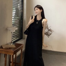 批发夏季新款<b class='q'>假两件</b>露肩针织长裙气质温柔风小众设计背心<b class='q'>连衣裙</b>女