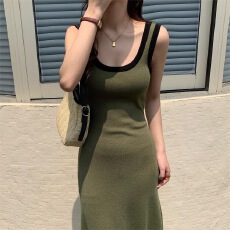 批发夏季洋气修身气质年轻显瘦设计针织撞色高级感好看吊带背心<b class='q'>连衣裙</b>