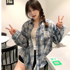 批发格纹防晒<b class='q'>衬衫</b>外套女夏季新款<b class='q'>宽松</b>贴标上衣设计感小众<b class='q'>衬衣</b>