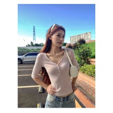 批发法式纯欲风粉色V领<b class='q'>中袖</b>T恤女早秋新款设计感修身显瘦爆款chic上衣