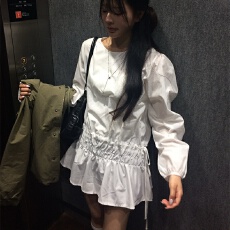 批发韩国小众设计感休闲显瘦松紧抽绳系带小个子泡泡袖连衣裙