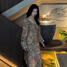 批发法式休闲复古印花碎花<b class='q'>连衣裙</b>女<b class='q'>长袖</b>收腰修身显瘦气质长裙轻奢女装