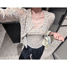 批发通勤风碎花套装女长袖防晒开<b class='q'>衫</b>轻熟小众不撞款套装新款修身背心潮