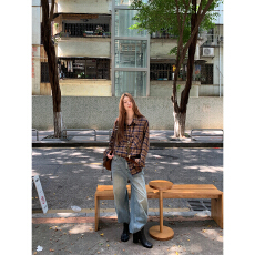 批发红人馆格子<b class='q'>衬衫女</b>秋季高级感chic别致上衣法式宽松咖色慵懒风衬衣