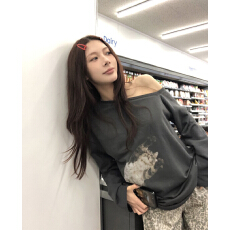 批发【曼巴棉】纯欲感 一衣多穿 猫咪印花宽松套头休闲斜肩一字卫衣