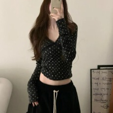 批发羊绒罗纹T恤女韩国秋<b class='q'>冬</b>季甜美减龄碎花蕾丝拼接V领长袖上衣