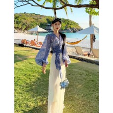 批发法式蓝色v领碎花<b class='q'>衬衫</b>女夏季设计感交叉绑带收腰雪纺小衫气质上衣