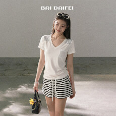 批发白色v领蕾丝拼接正肩<b class='q'>短袖</b>t恤<b class='q'>女</b>夏季2026新款修身纯欲辣妹半袖上衣