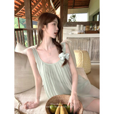 批发白水女 春与人宜 大圆领背心女夏季度假风飘逸显瘦宽带压褶<b class='q'>雪纺衫</b>